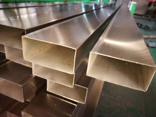高耐熱性オステニティック鋼合金 厚さ12mmと24mmのガラス用