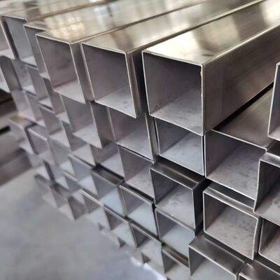 10×10mmから200×200mmまでのステンレス鋼角形・長方形チューブ、肉厚1.5-5.0mm、建築・手すり用