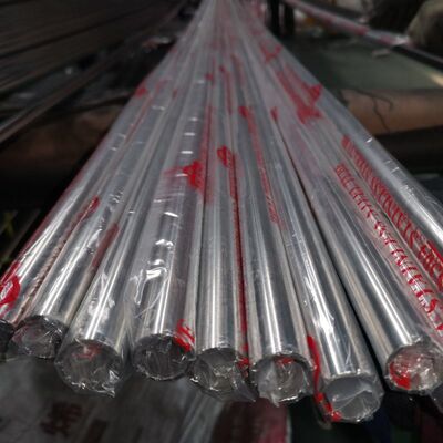 SUS 201 304 316 ミラーサテン仕上げ 1 1/2'ステンレス鋼丸管 0.4mm-3.0mm 壁厚さ 不同金属レインリングパイプ 38.1mm