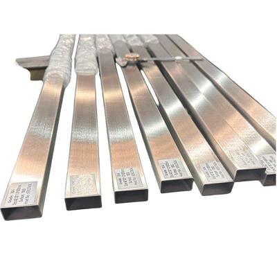 40×20×1.2mm 304ステンレス鋼角パイプ – 180G ブラッシュ仕上げ